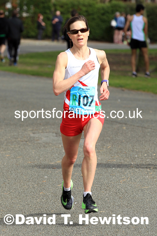 Senior Womens Northern 6 Stage Road Relay, 2022 Northern 12 and 6 Stage Road Relays,  Birkenhead Park, Birkenhead, Wirral.  Photo: David T. Hewitson/Sports for All Pics